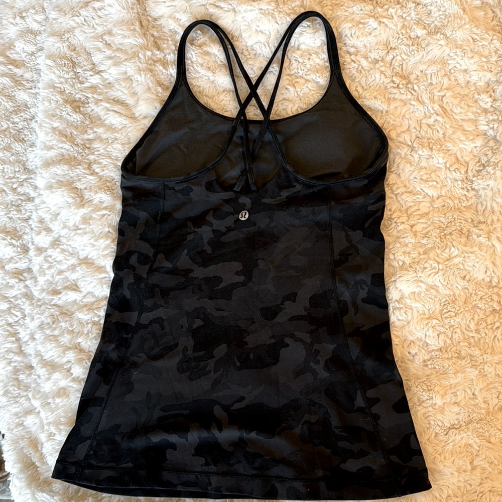 Lululemon Free to Be tank